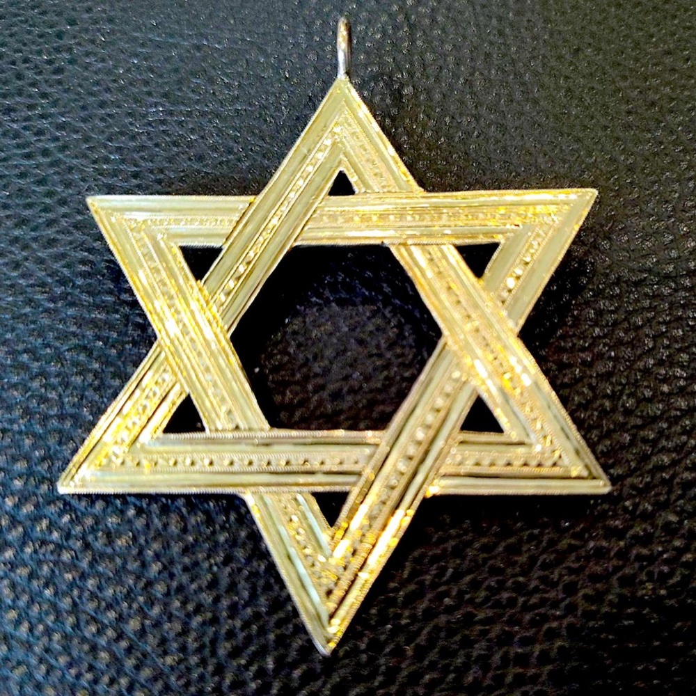 Rare Unused Handmade Detailed Elaborate Vintage 14K Gold Around Late 10 grams